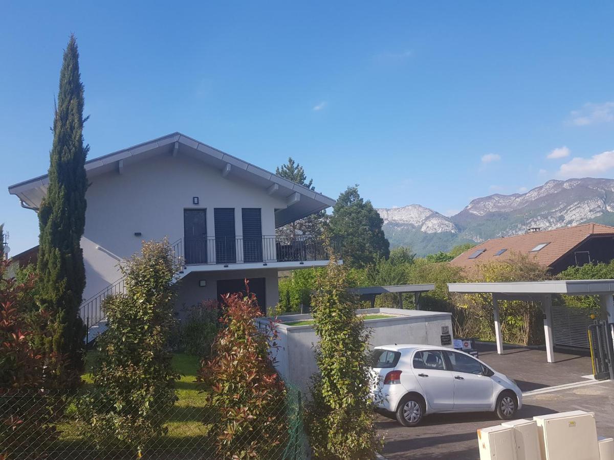 L'Appartement Jardin Avec Vue Montagnes Sévrier エクステリア 写真